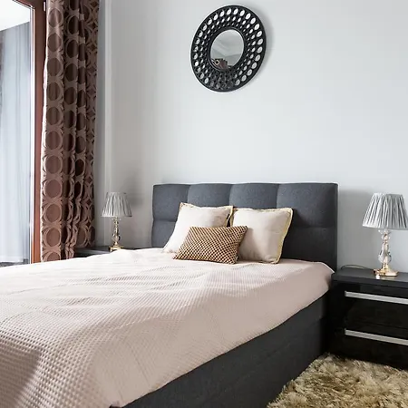 Apartman Warszawskie Delux Siedmiogrodzka Varsó